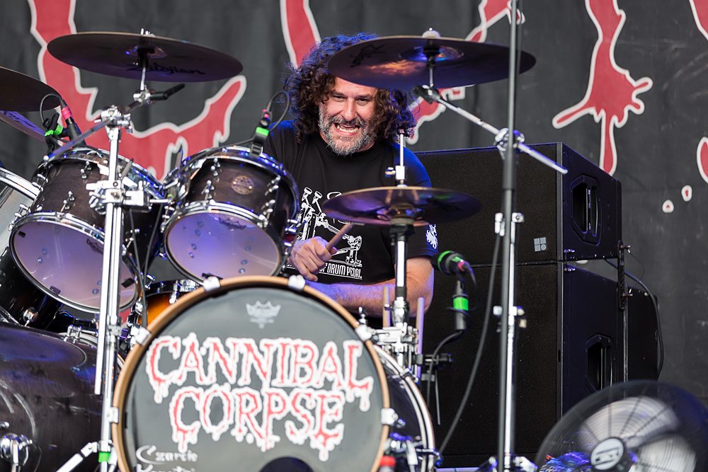 Paul Mazurkiewicz (Cannibal Corpse) findet das Touren heute anstrengender